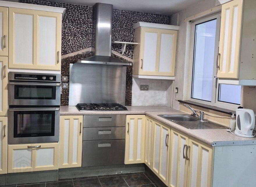 Antonville, 9 Lower Pouladuff Road, The Lough, T12K2T5