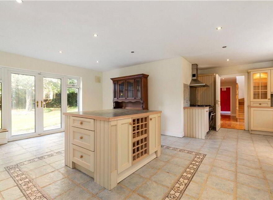 Torquay House, The Birches, Foxrock, Foxrock, D18E376