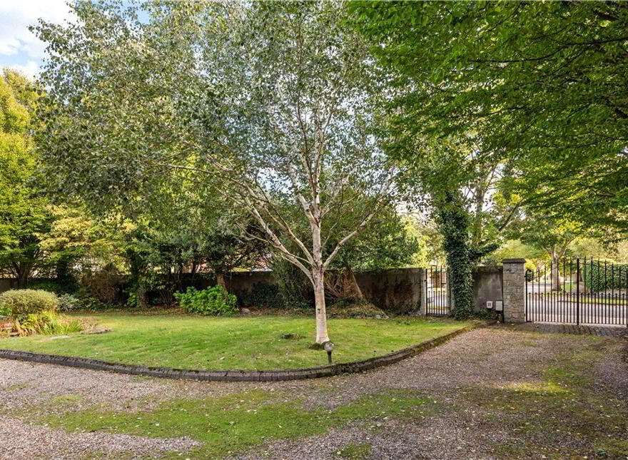 Torquay House, The Birches, Foxrock, Foxrock, D18E376