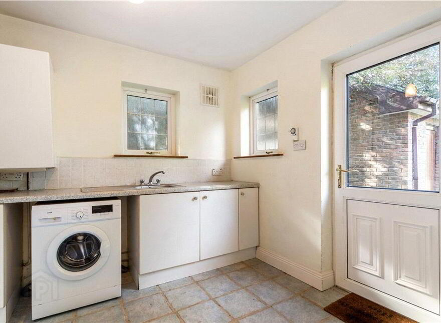 Torquay House, The Birches, Foxrock, Foxrock, D18E376