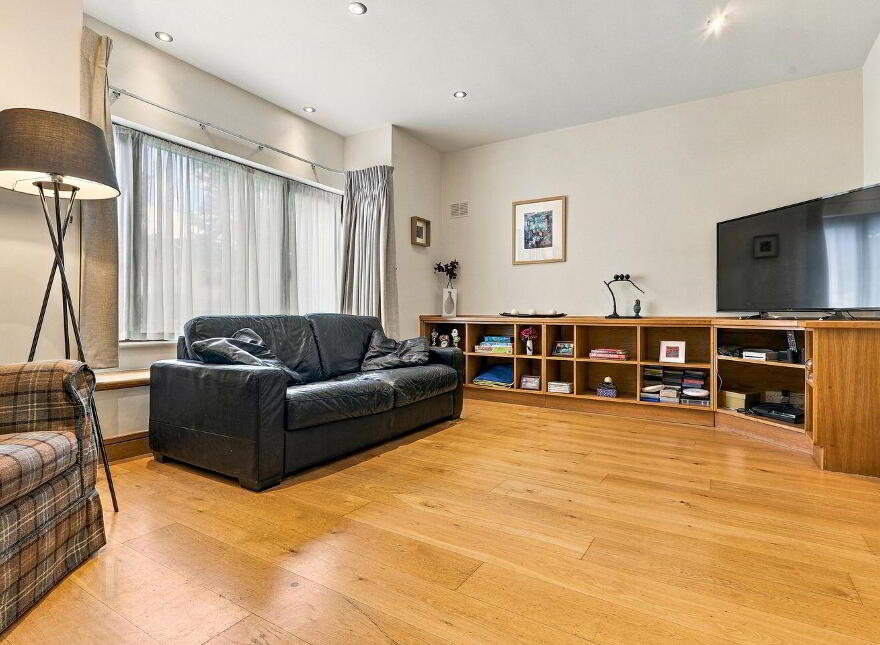 Thistledown, 10 College Park, Castleknock, Castleknock, D15PEY6