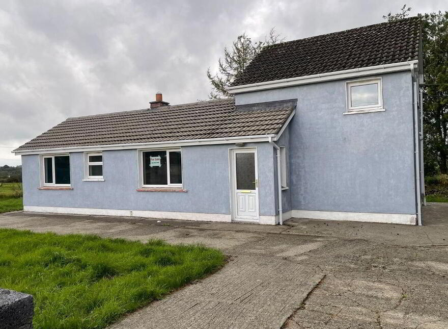 Caher, Castlerea, Ballinlough, F45YV05