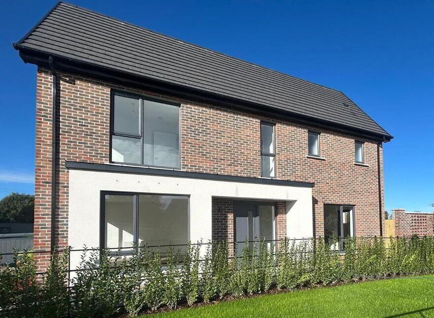 126 Chapel Park, Kinnegad photo