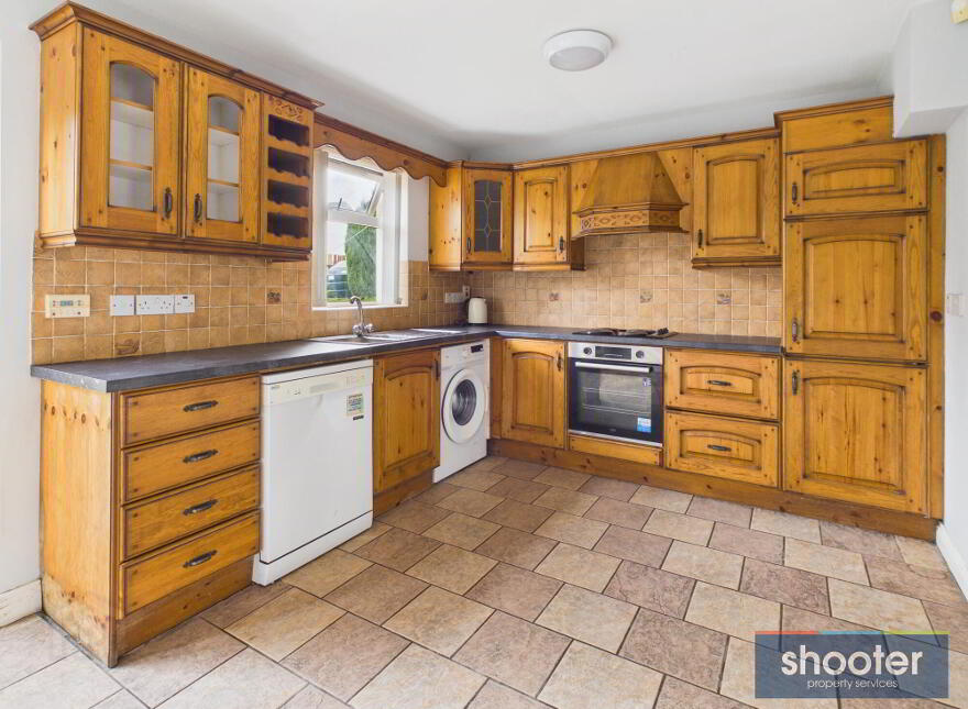 2 Blackthorn Grange, Newry, BT34 2TF