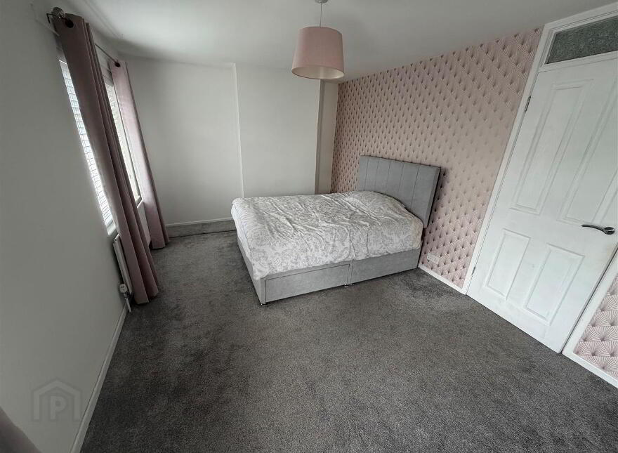6 The Hill, Groomsport, Bangor, BT19 6JS