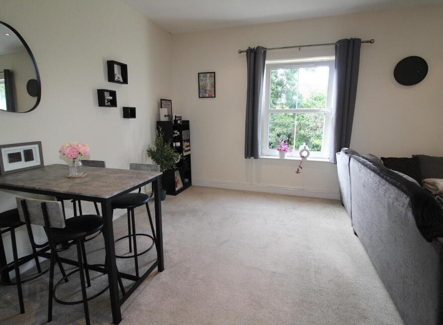 27 Tobar-Glen, Newtownabbey, BT36 6UG