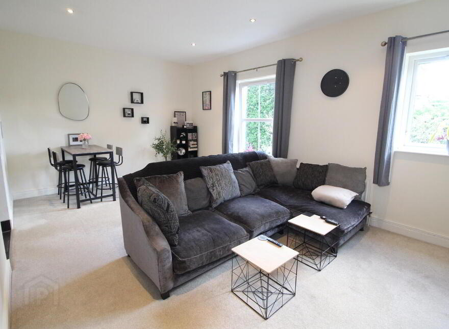 27 Tobar-Glen, Newtownabbey, BT36 6UG