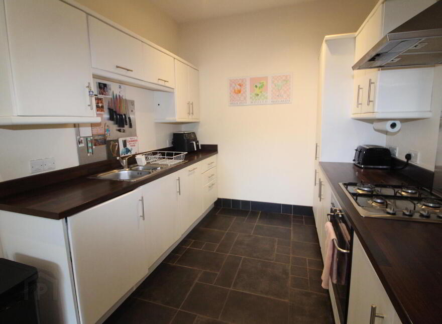 27 Tobar-Glen, Newtownabbey, BT36 6UG