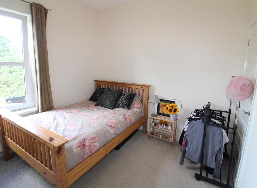 27 Tobar-Glen, Newtownabbey, BT36 6UG