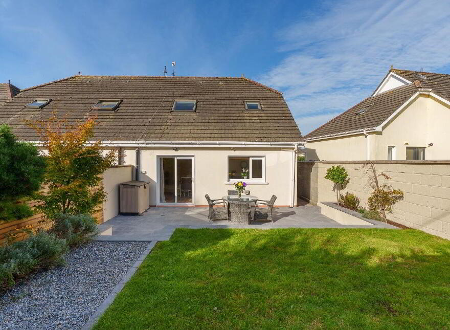 75 The Cotswolds, Castleredmond, Midleton, P25VW64