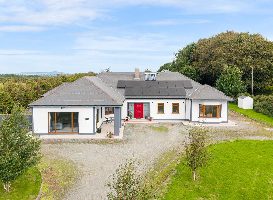 St. Pio, Knockskimolin, Oulart, Gorey, Y25W593