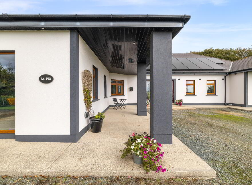 St. Pio, Knockskimolin, Oulart, Gorey, Y25W593