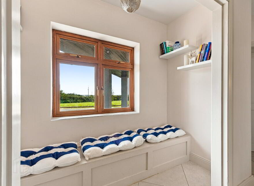 St. Pio, Knockskimolin, Oulart, Gorey, Y25W593