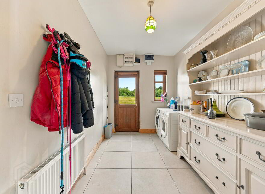 St. Pio, Knockskimolin, Oulart, Gorey, Y25W593