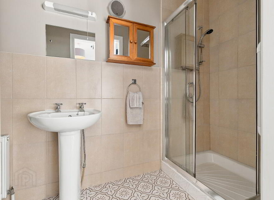 St. Pio, Knockskimolin, Oulart, Gorey, Y25W593