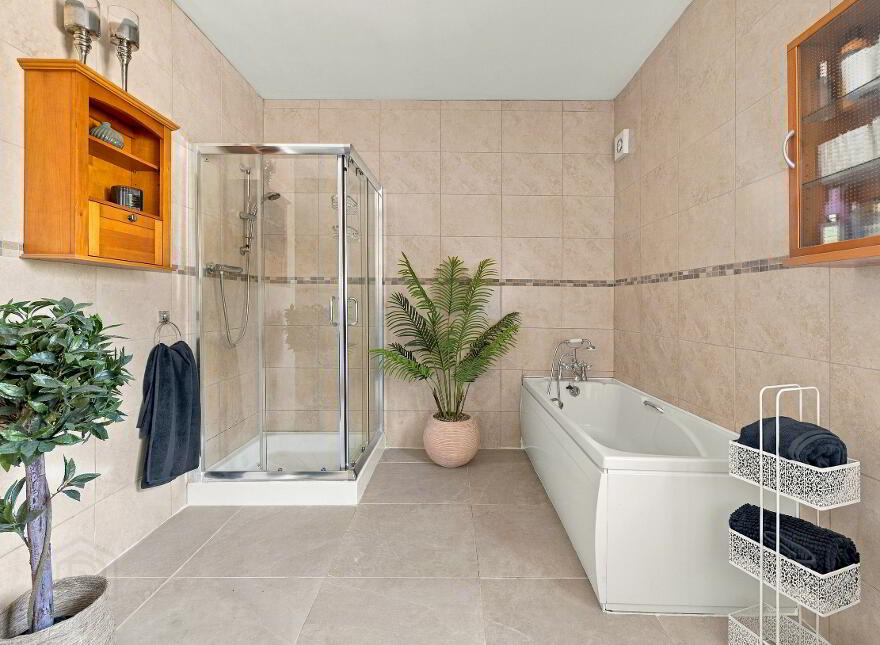 St. Pio, Knockskimolin, Oulart, Gorey, Y25W593