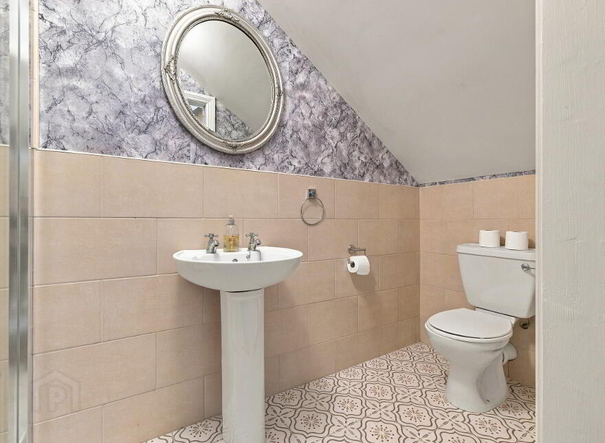 St. Pio, Knockskimolin, Oulart, Gorey, Y25W593