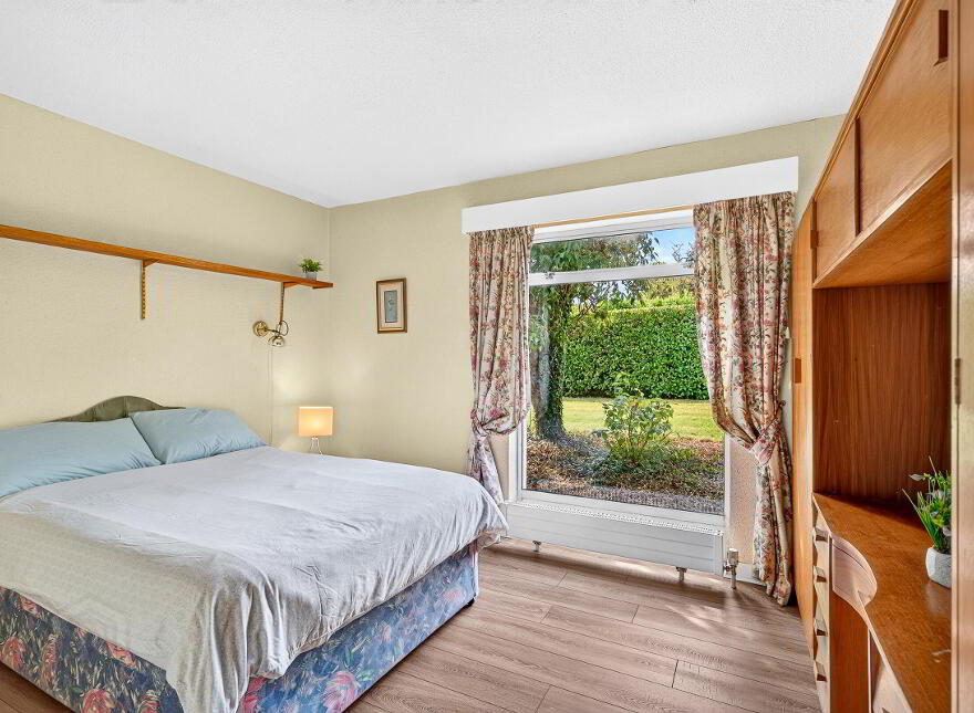 Mount Vista, Creaghduff, Coosan, Athlone, N37E2Y3