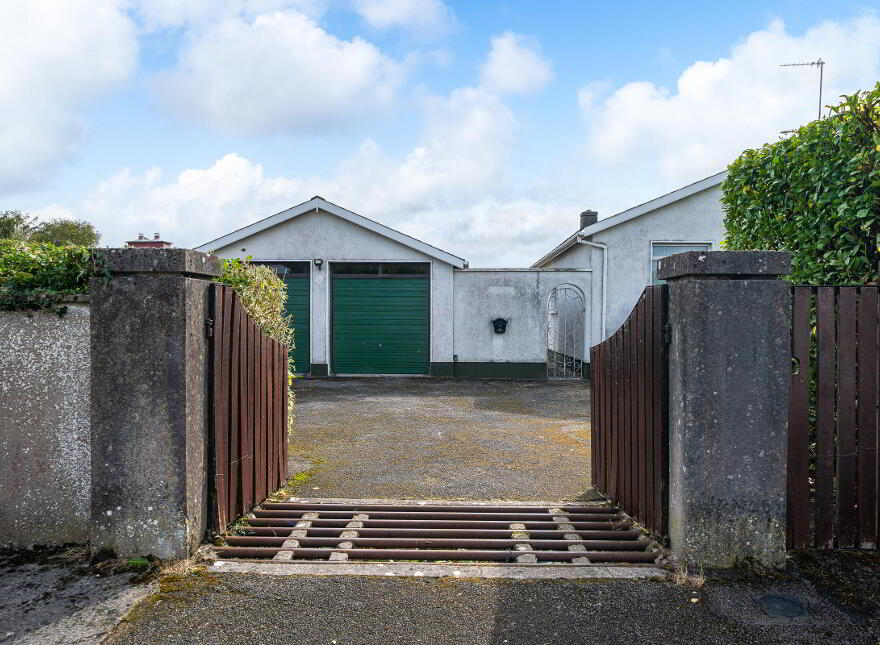 Mount Vista, Creaghduff, Coosan, Athlone, N37E2Y3