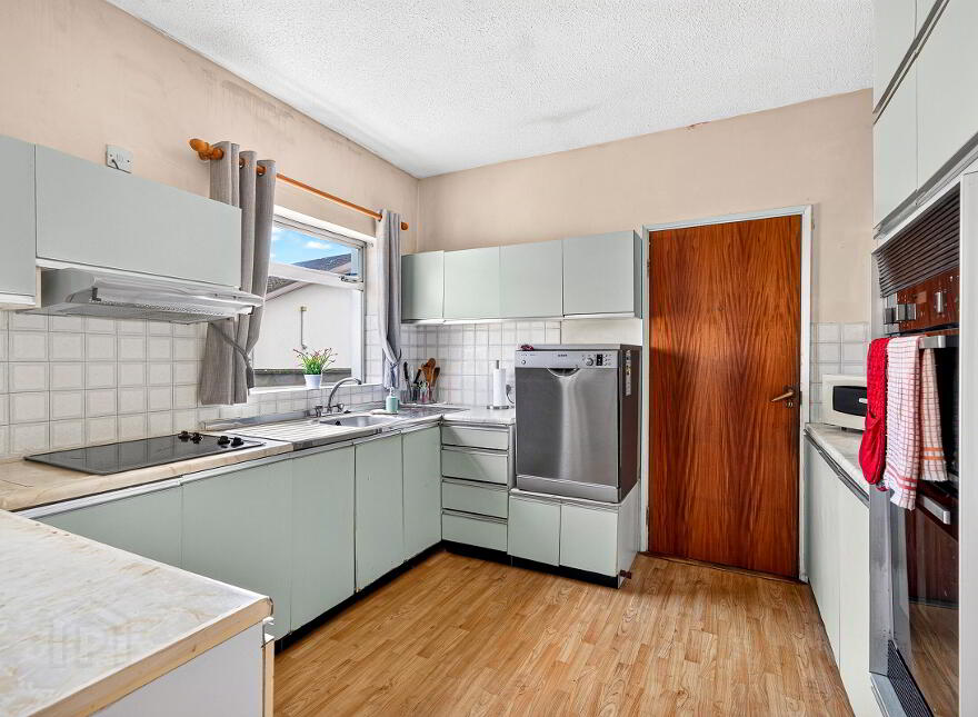 Mount Vista, Creaghduff, Coosan, Athlone, N37E2Y3