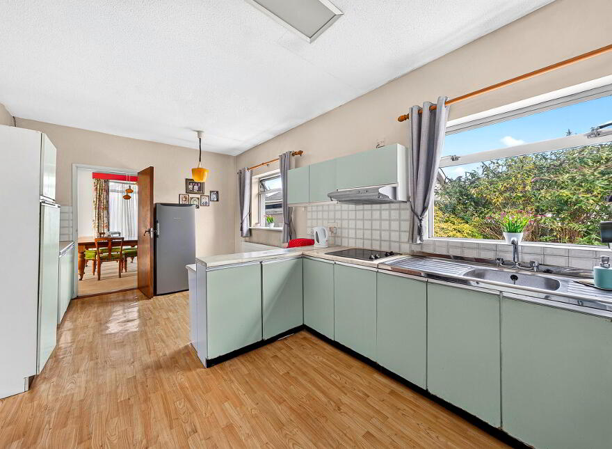 Mount Vista, Creaghduff, Coosan, Athlone, N37E2Y3