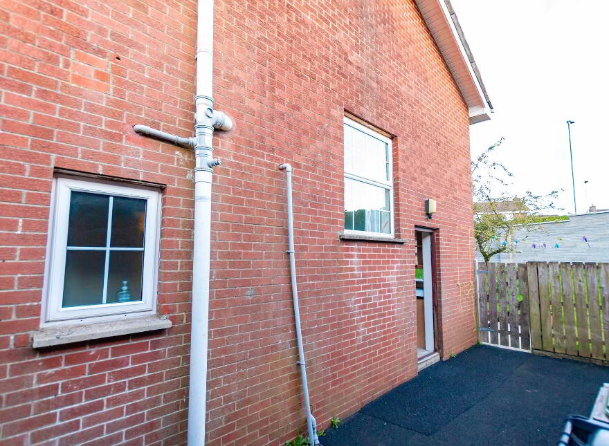 19 Dunraven Park, Derrt, BT48 0NP