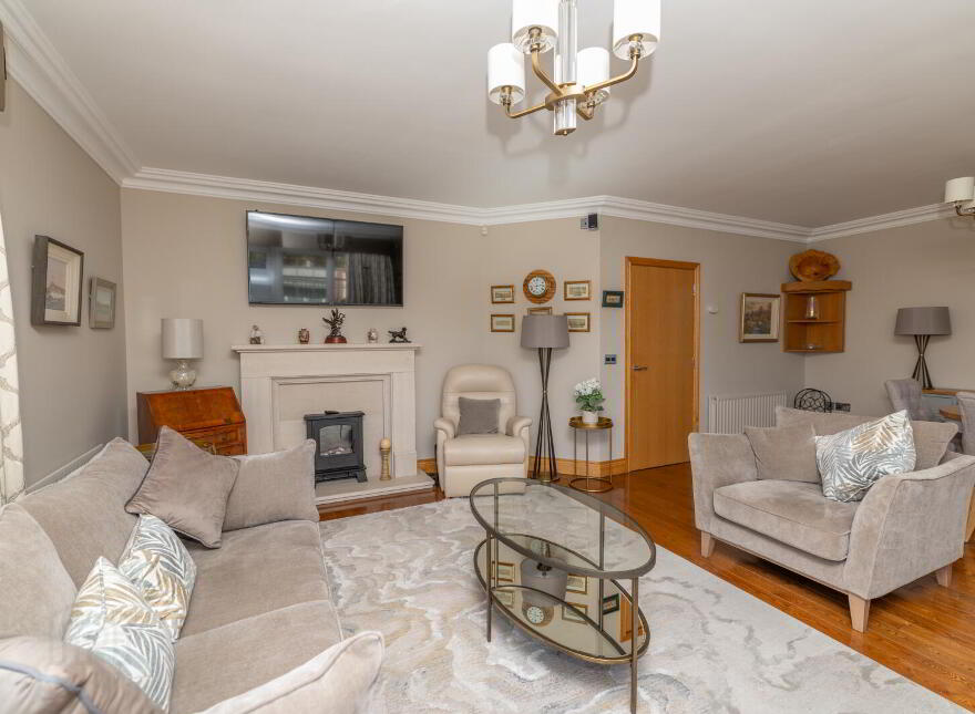 The Penthouse, 18 Seafields Court, Warrenpoint, Newry, BT34 3XB