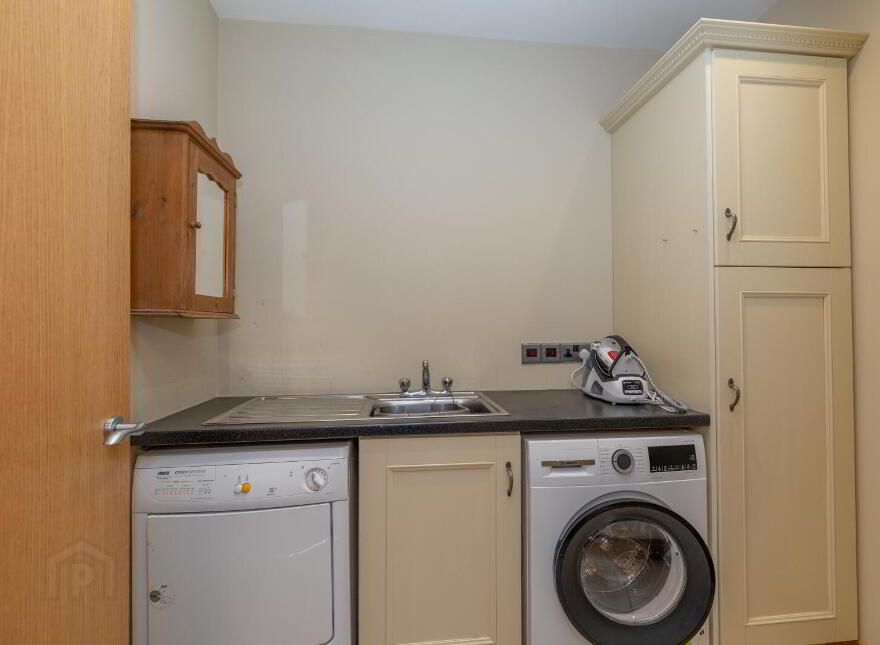 The Penthouse, 18 Seafields Court, Warrenpoint, Newry, BT34 3XB