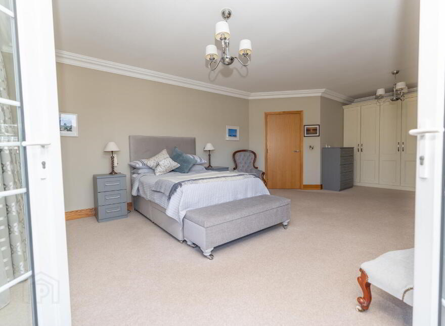 The Penthouse, 18 Seafields Court, Warrenpoint, Newry, BT34 3XB