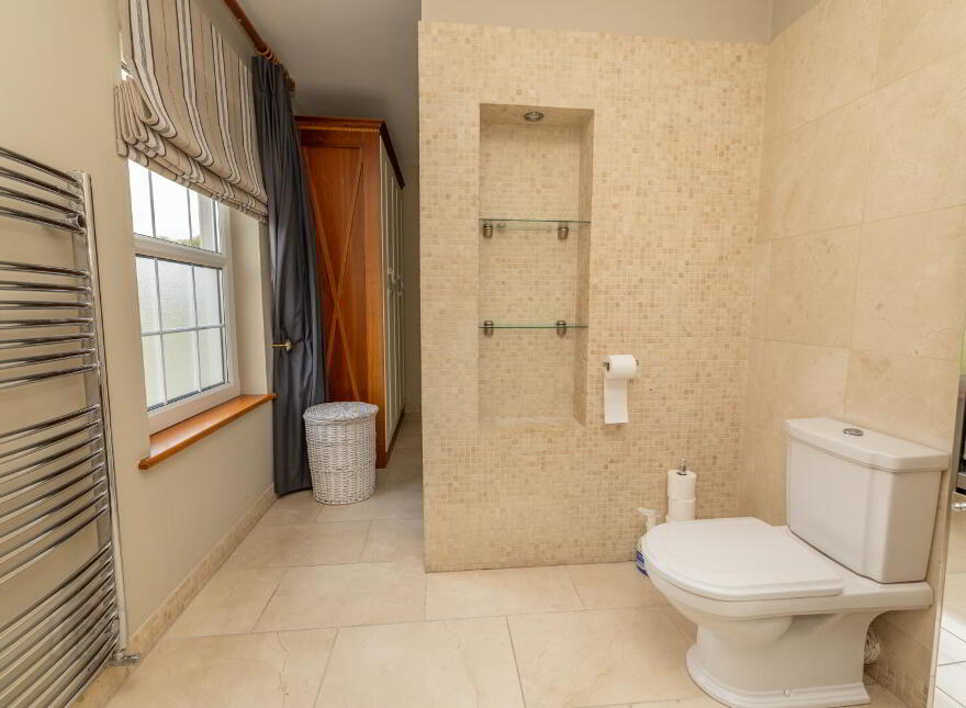 The Penthouse, 18 Seafields Court, Warrenpoint, Newry, BT34 3XB