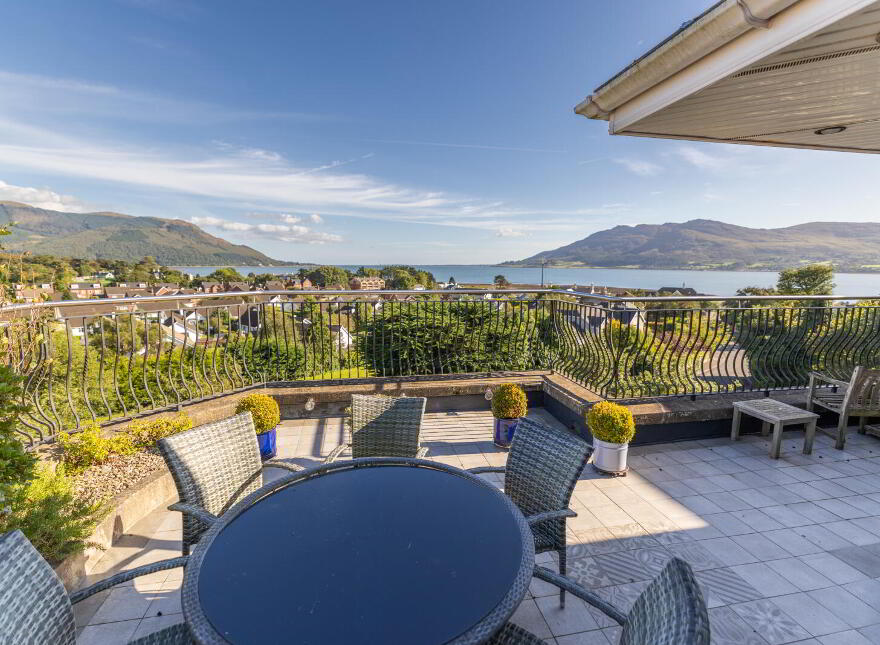 The Penthouse, 18 Seafields Court, Warrenpoint, Newry, BT34 3XB