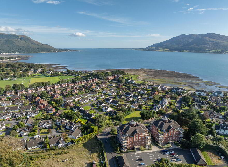 The Penthouse, 18 Seafields Court, Warrenpoint, Newry, BT34 3XB