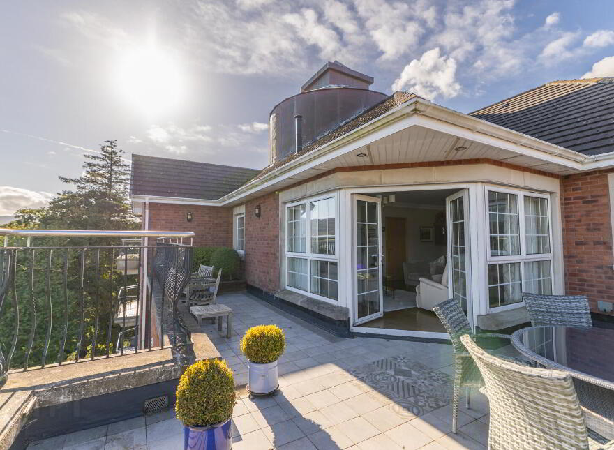 The Penthouse, 18 Seafields Court, Warrenpoint, Newry, BT34 3XB