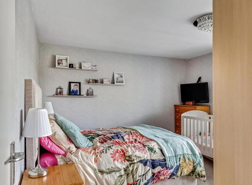 30 Broadway Avenue, Carrickfergus, BT38 8DD