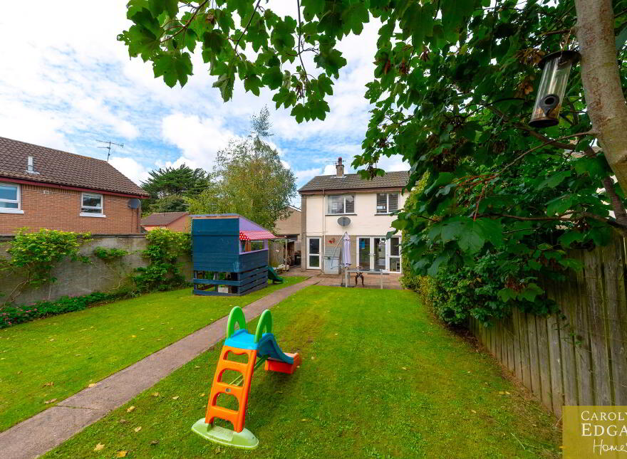 30 Broadway Avenue, Carrickfergus, BT38 8DD