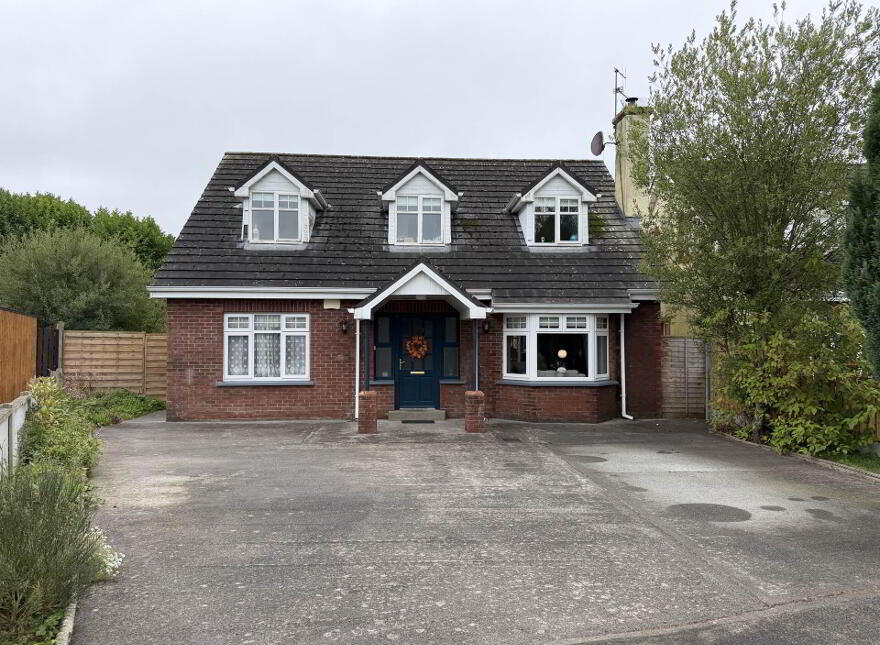 7 Rosslands, Roscrea, E53Y960 photo