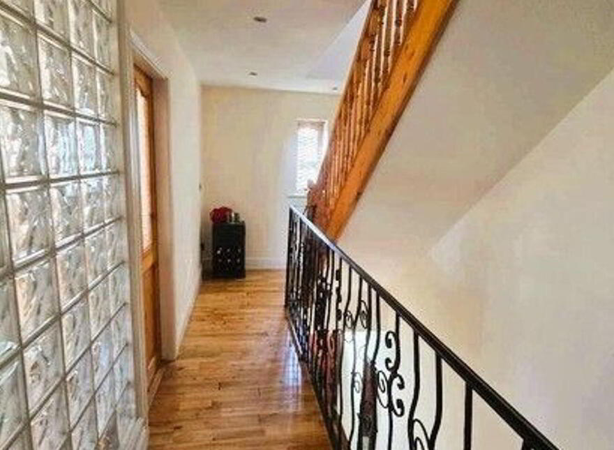 5 Ceol Na Habhainn, Bridge Street, Ballineen, P47KD30