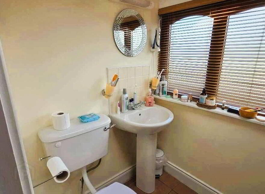 5 Ceol Na Habhainn, Bridge Street, Ballineen, P47KD30
