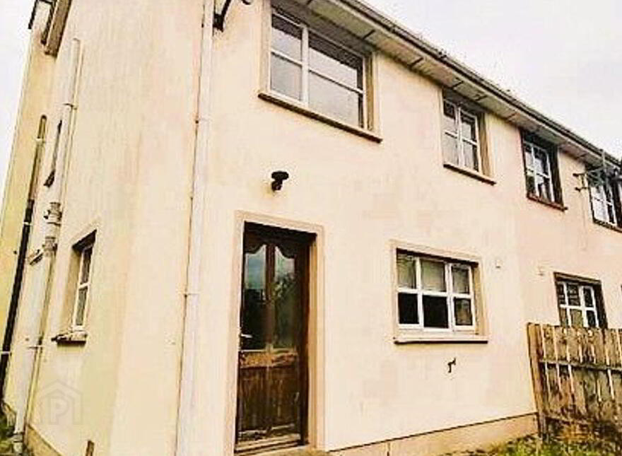 16 Westpoint Manor, Quigley's Point, F93W983