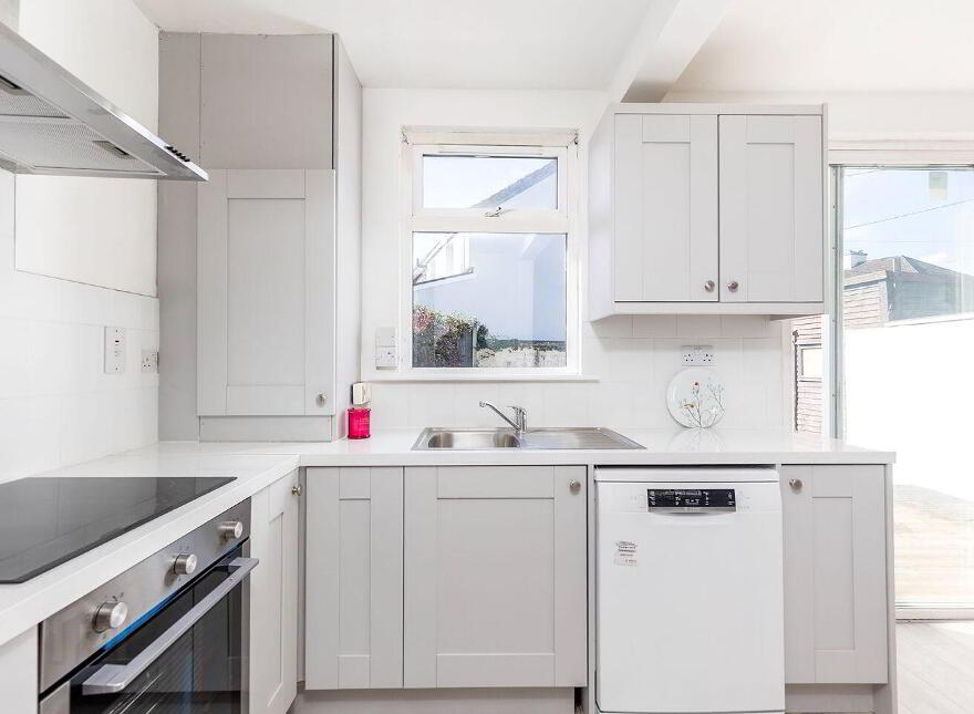 210 Pearse Road, Ballyphehane, The Lough, T12F803