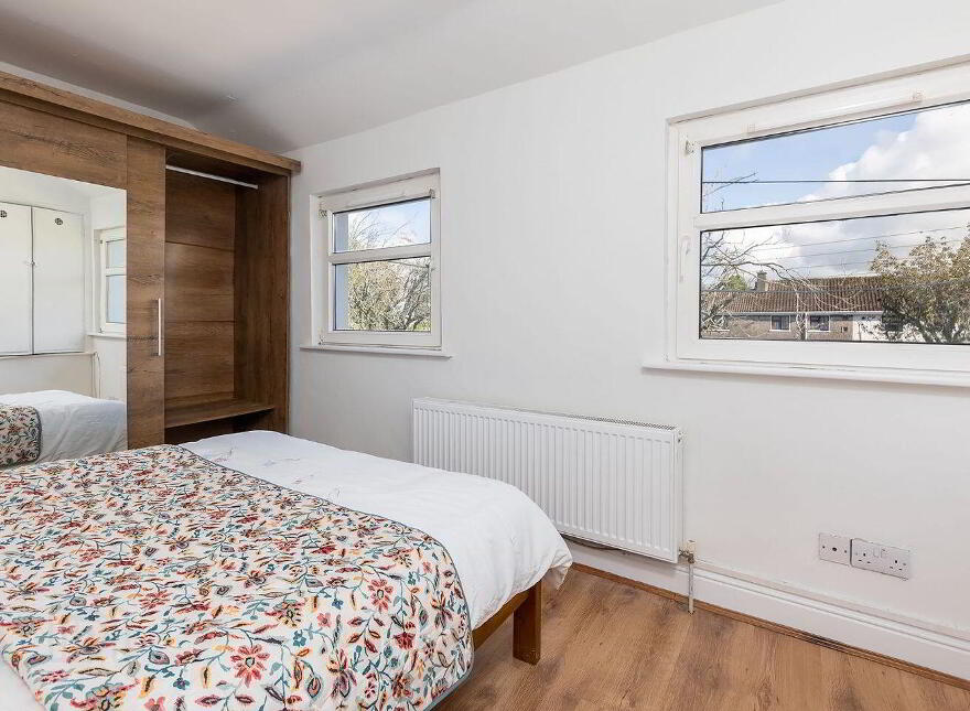 210 Pearse Road, Ballyphehane, The Lough, T12F803