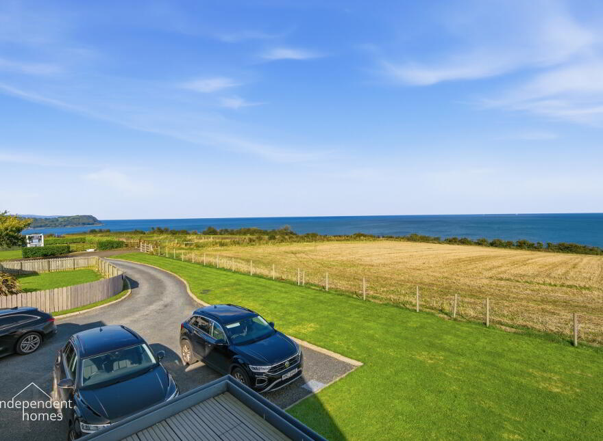15 Blackcave North, Larne, BT40 1TP