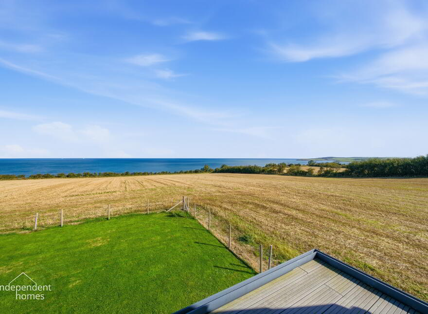 15 Blackcave North, Larne, BT40 1TP