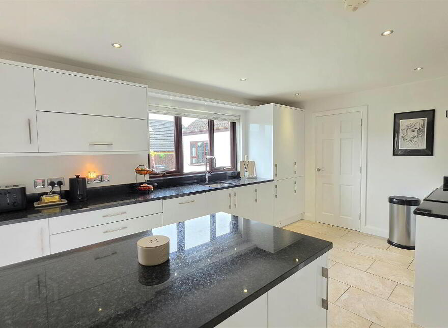 31 Copperwood Road, Carrickfergus, BT38 9EU