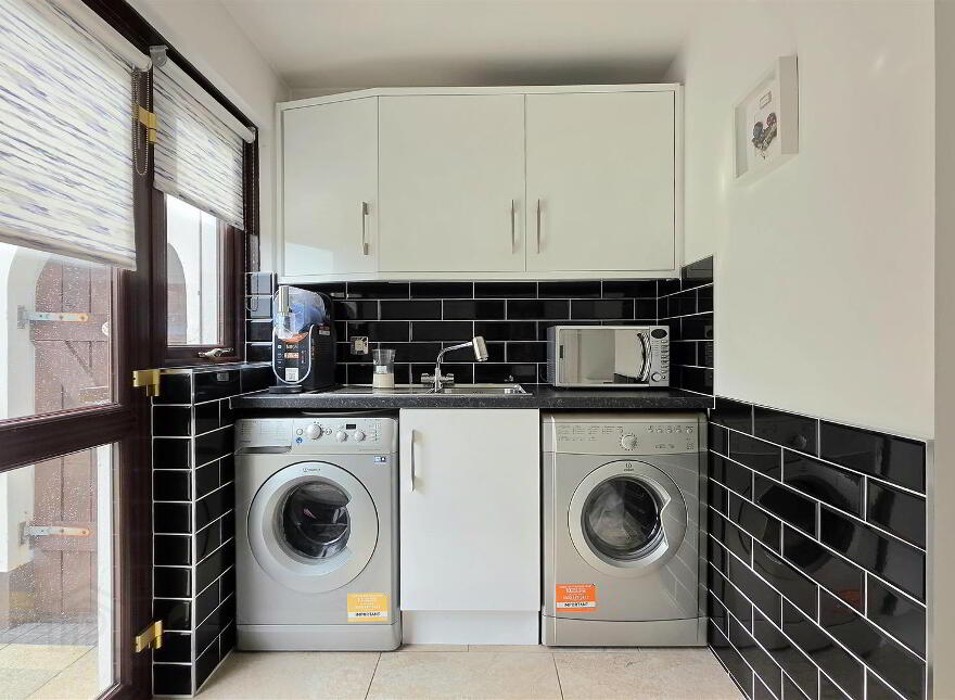 31 Copperwood Road, Carrickfergus, BT38 9EU
