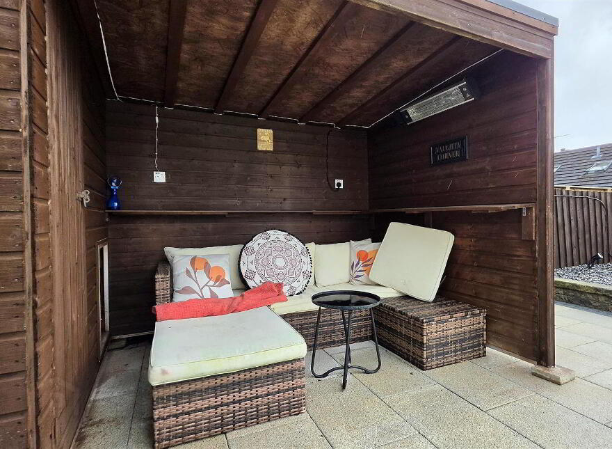 31 Copperwood Road, Carrickfergus, BT38 9EU