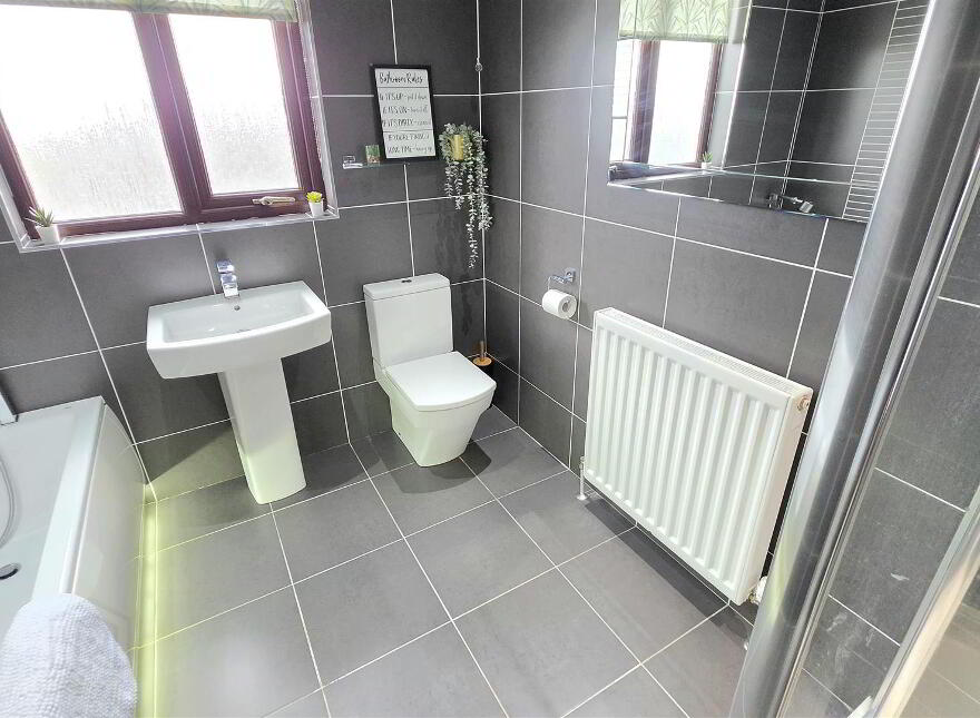 31 Copperwood Road, Carrickfergus, BT38 9EU