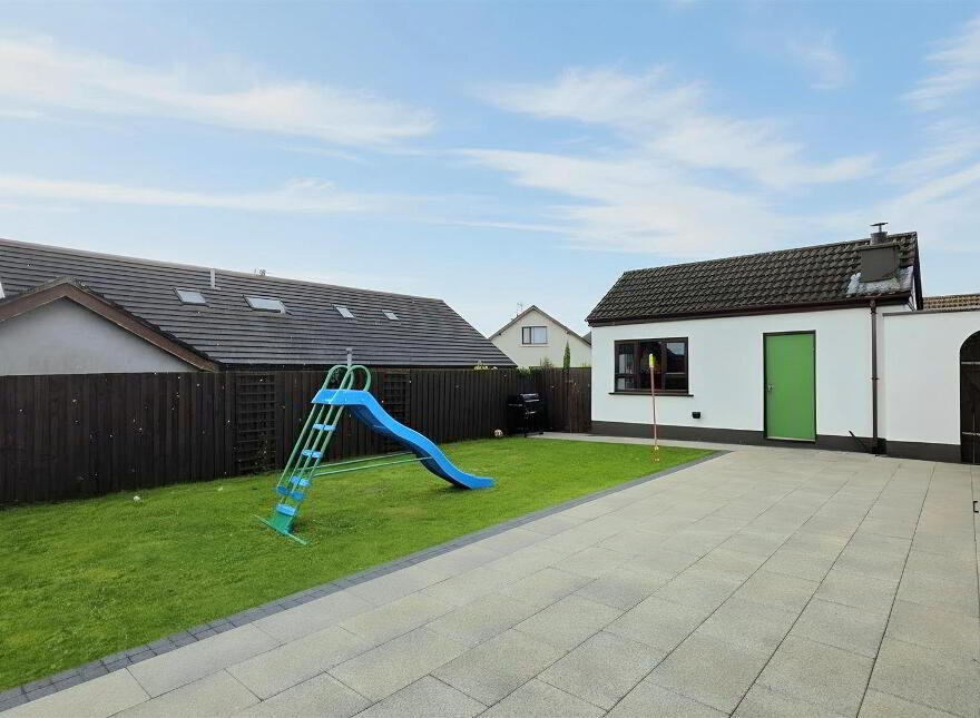 31 Copperwood Road, Carrickfergus, BT38 9EU