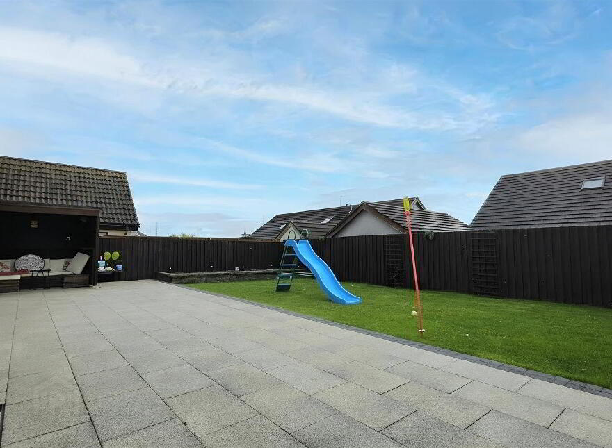 31 Copperwood Road, Carrickfergus, BT38 9EU