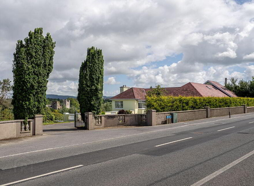 Treacy & Mullins Solictors, Saint Michael's, Waterford Road, Carrickbeg, E32Y981